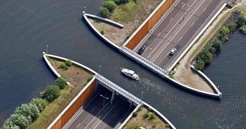 The Wonders of Underwater Bridge Marvels of the Modern Era